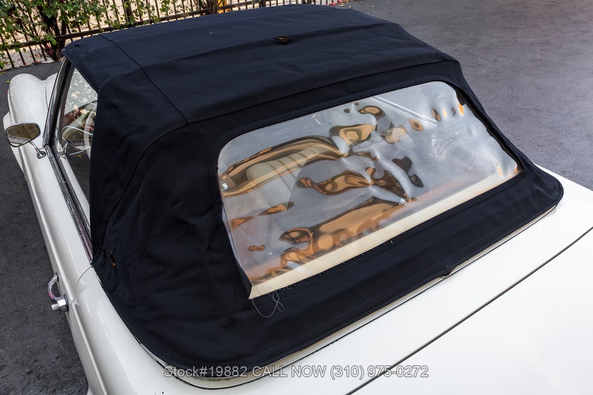 1966 Mercedes 230SL thumbnail 8