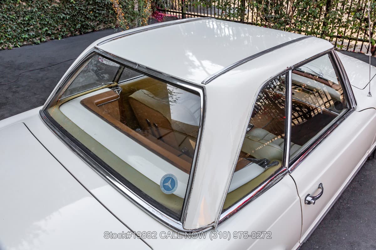 1966 Mercedes 230SL thumbnail 11