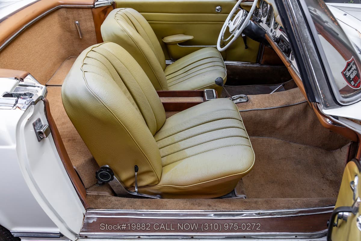 1966 Mercedes 230SL thumbnail 18