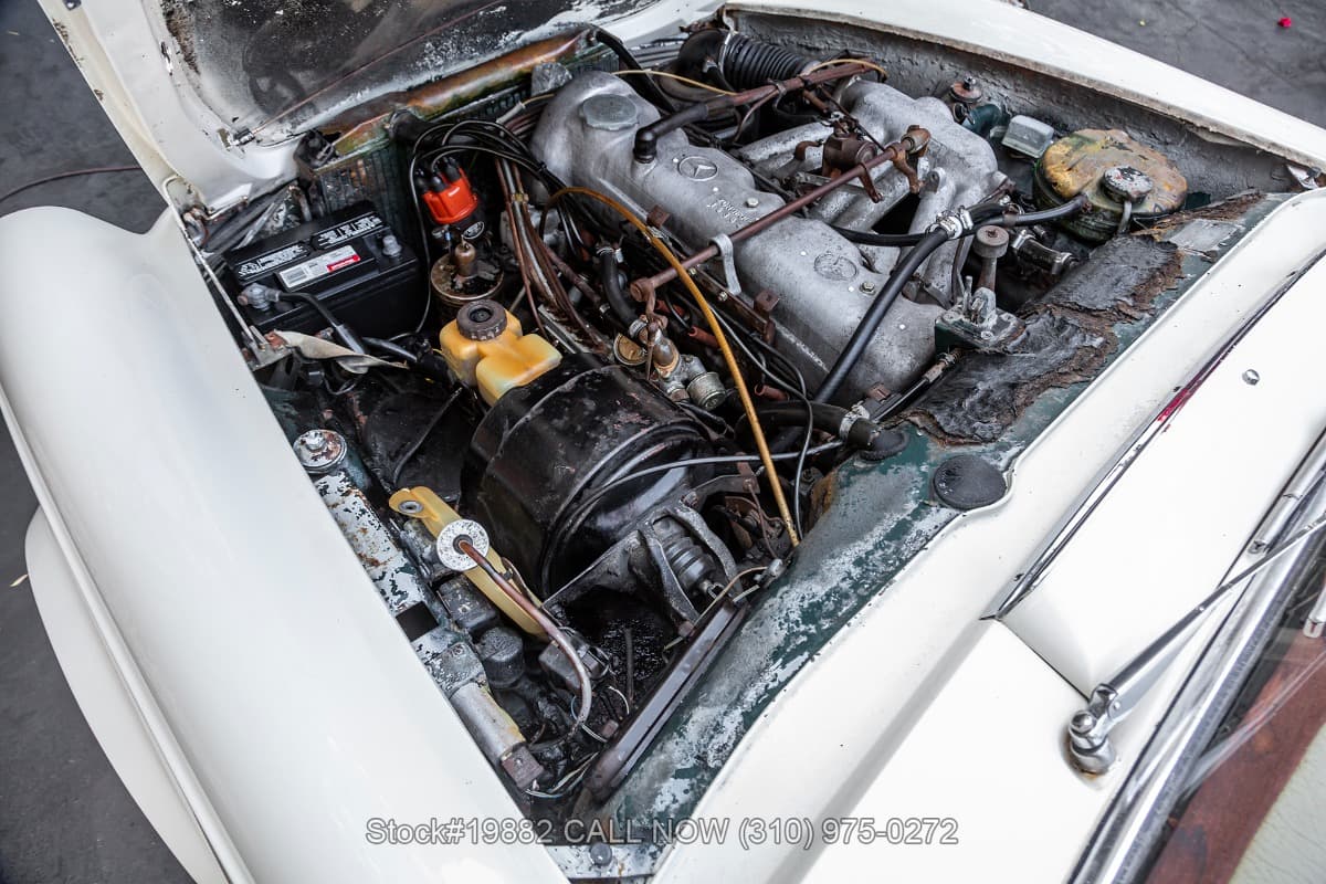 1966 Mercedes 230SL thumbnail 22