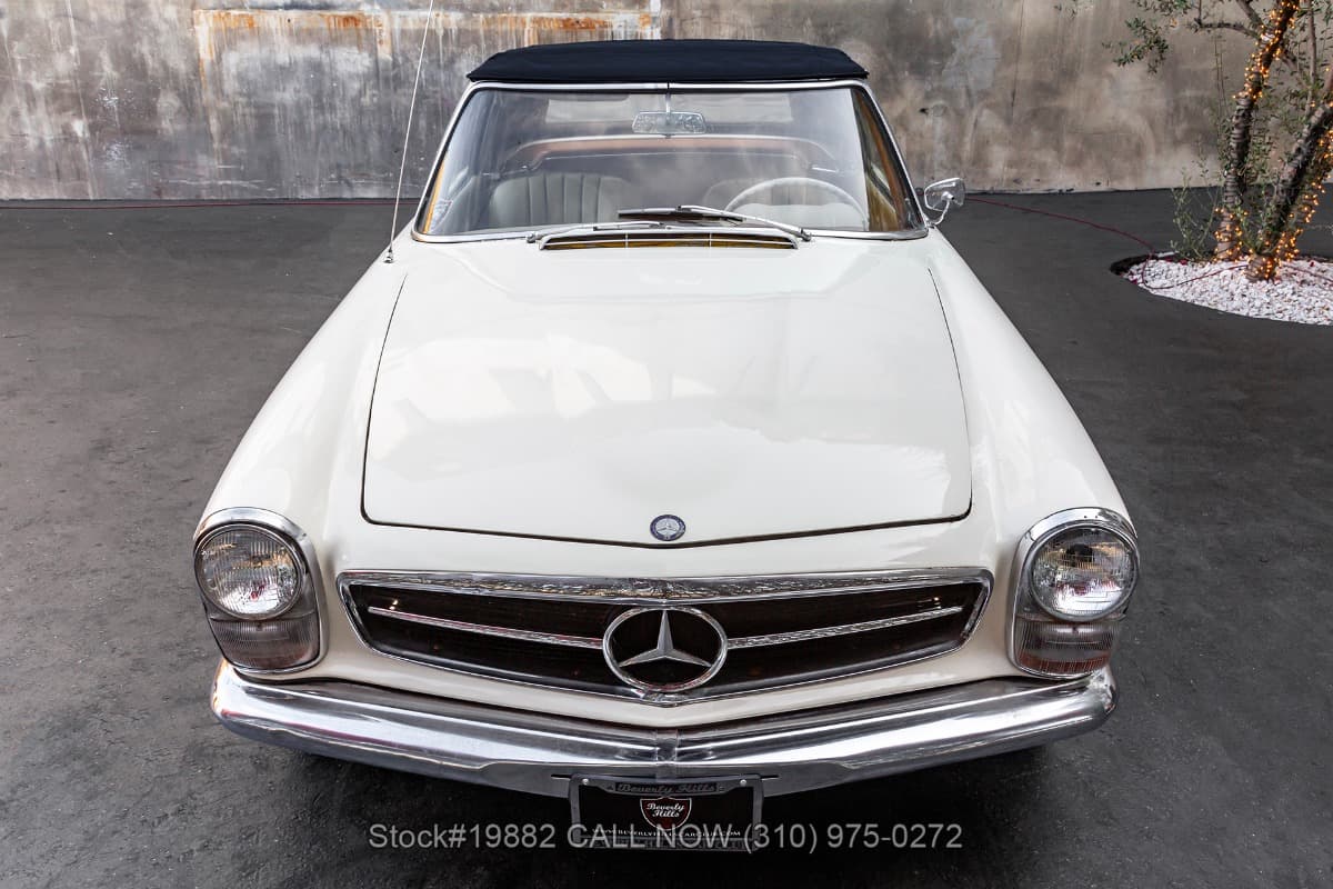 1966 Mercedes 230SL thumbnail 6
