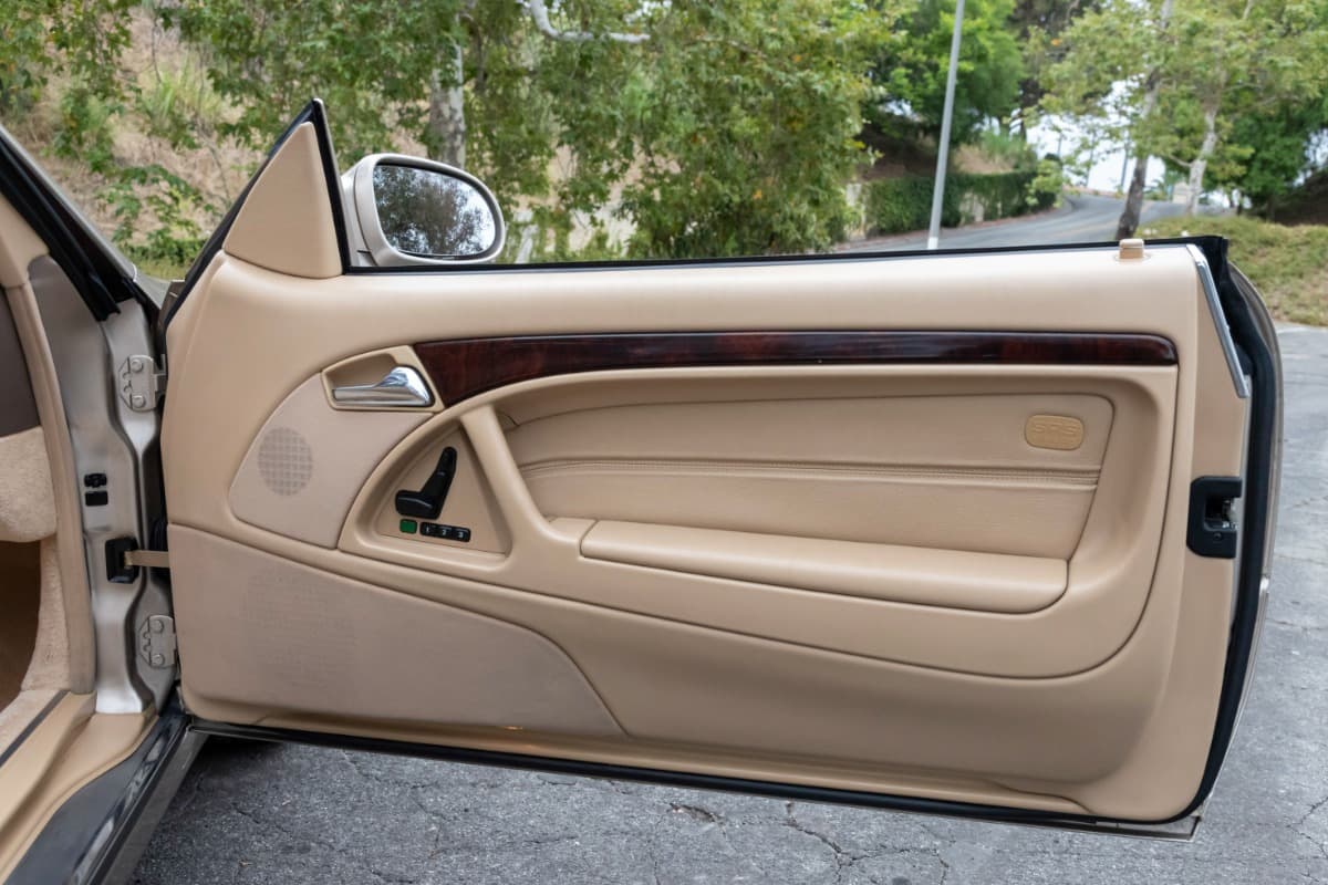 2000 Mercedes SL500 with 2 Tops thumbnail 15