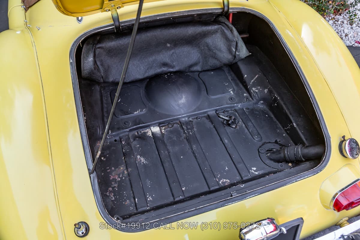 1962 MG MGA 1600 Mark II Roadster thumbnail 21