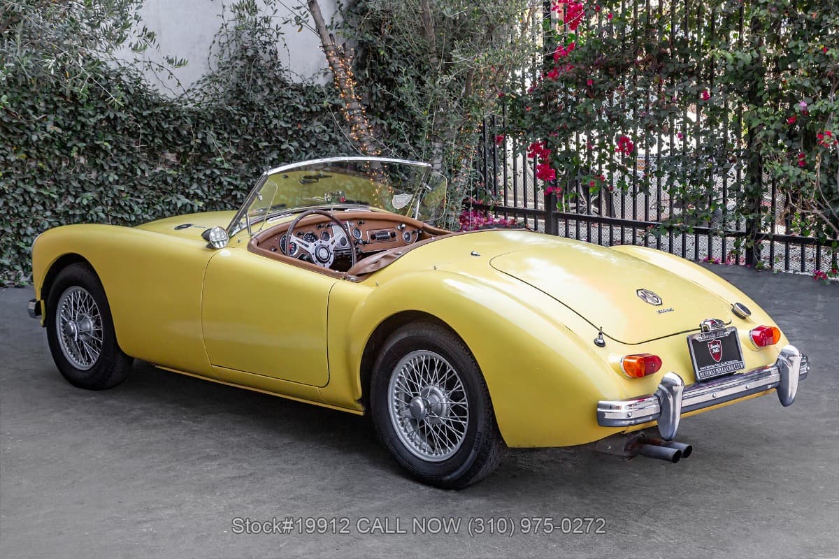 1962 MG MGA 1600 Mark II Roadster thumbnail 5
