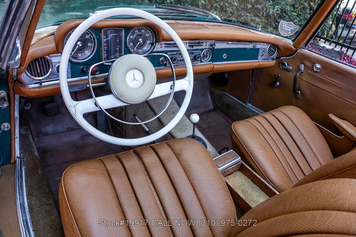 1967 Mercedes 230SL thumbnail 17