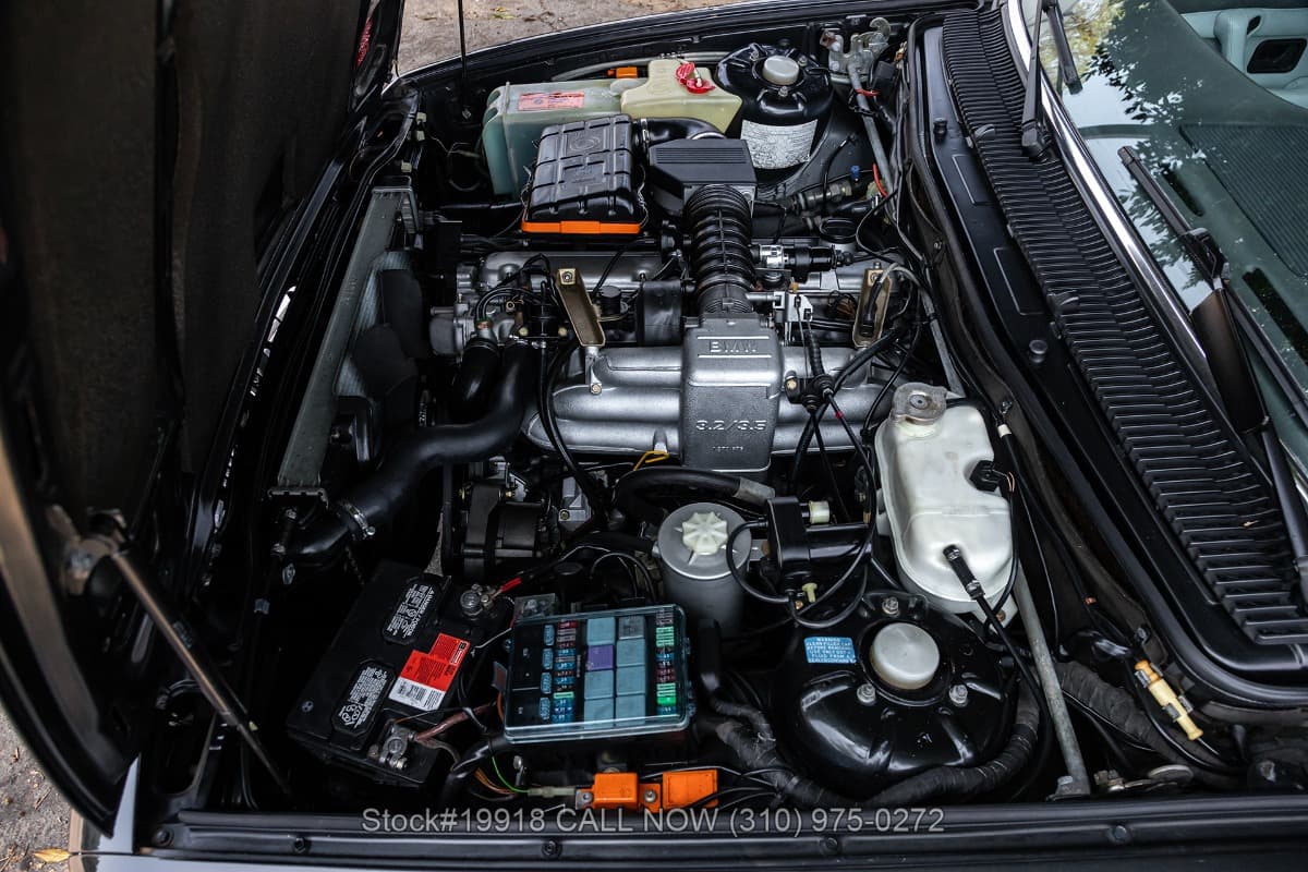 1986 BMW L7 Sedan thumbnail 25