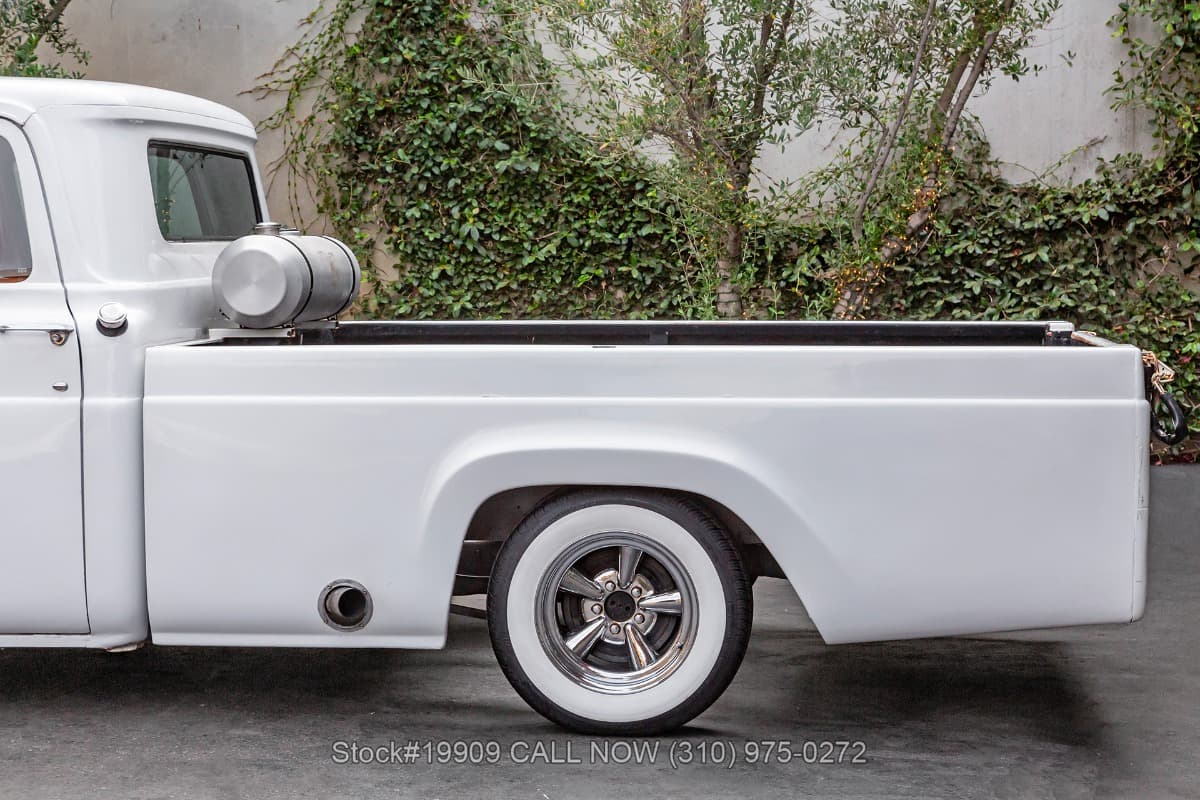 1960 Ford F100 Custom Cab Styleside Long Bed Pickup thumbnail 11