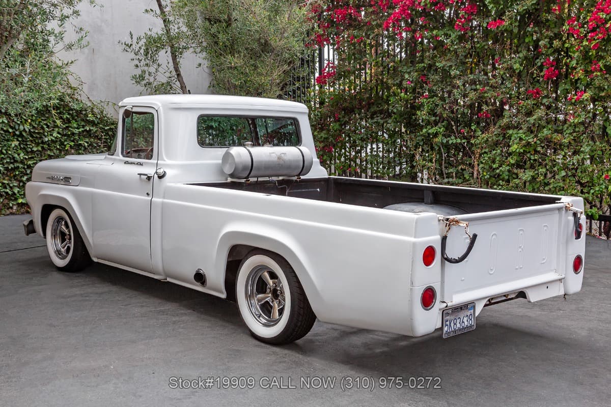 1960 Ford F100 Custom Cab Styleside Long Bed Pickup thumbnail 6