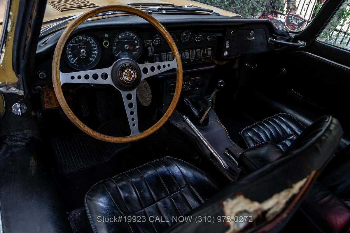1968 Jaguar XKE Fixed Head Coupe thumbnail 12