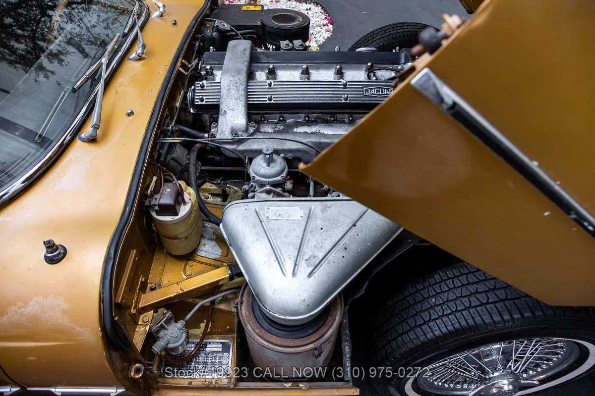 1968 Jaguar XKE Fixed Head Coupe thumbnail 23