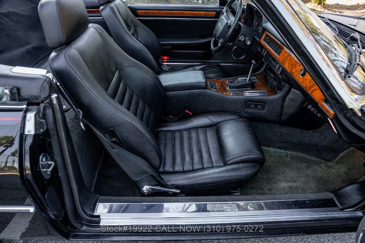 1990 Jaguar XJS V12 Convertible thumbnail 19