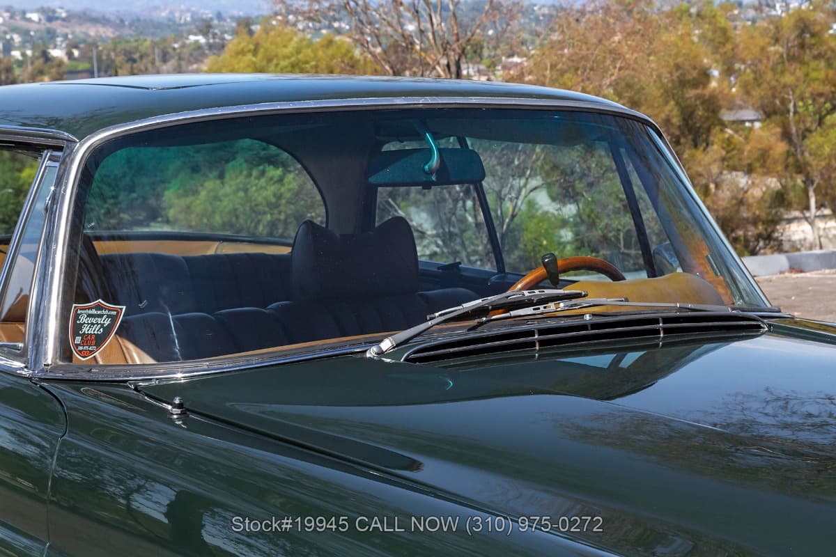 1971 Mercedes 280SE 3.5 Sunroof Coupe thumbnail 10