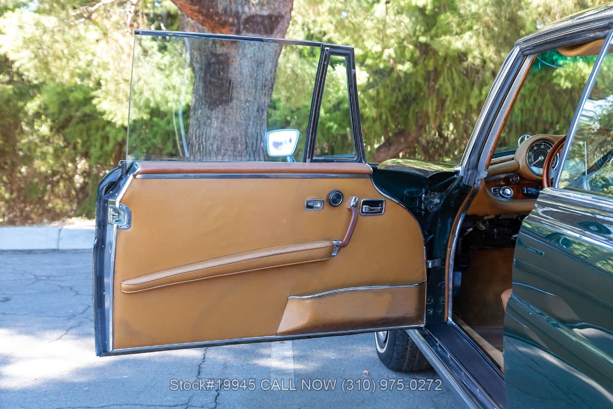 1971 Mercedes 280SE 3.5 Sunroof Coupe thumbnail 13