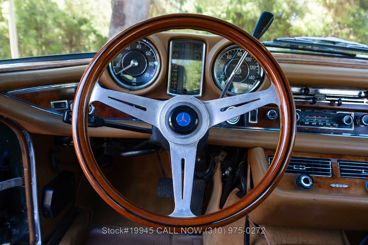 1971 Mercedes 280SE 3.5 Sunroof Coupe thumbnail 16