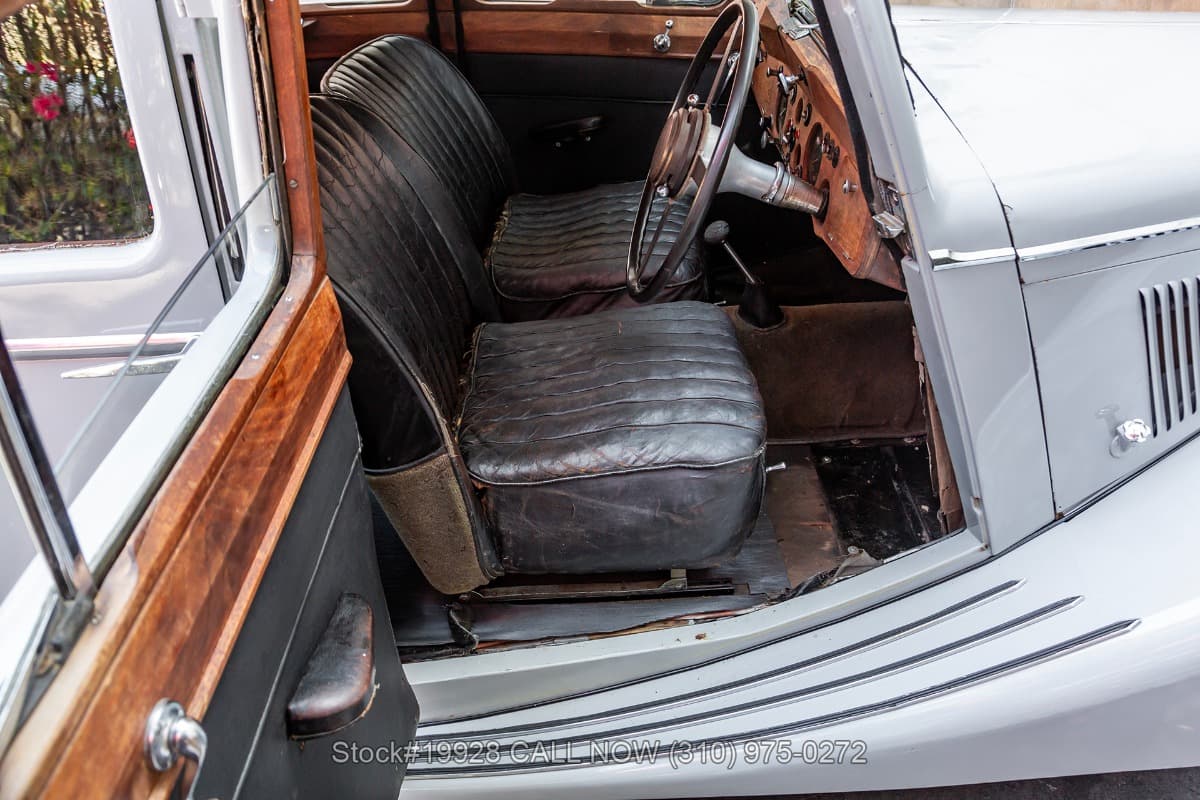 1945 Jaguar 1 1/2 Litre Saloon Mark IV Right-Hand Drive thumbnail 14
