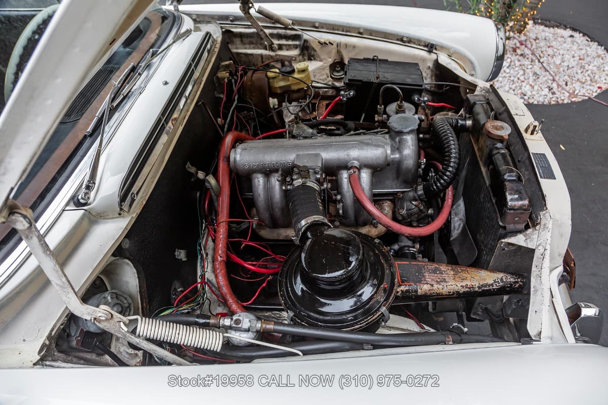 1966 Mercedes 200D W110 Fintail thumbnail 25