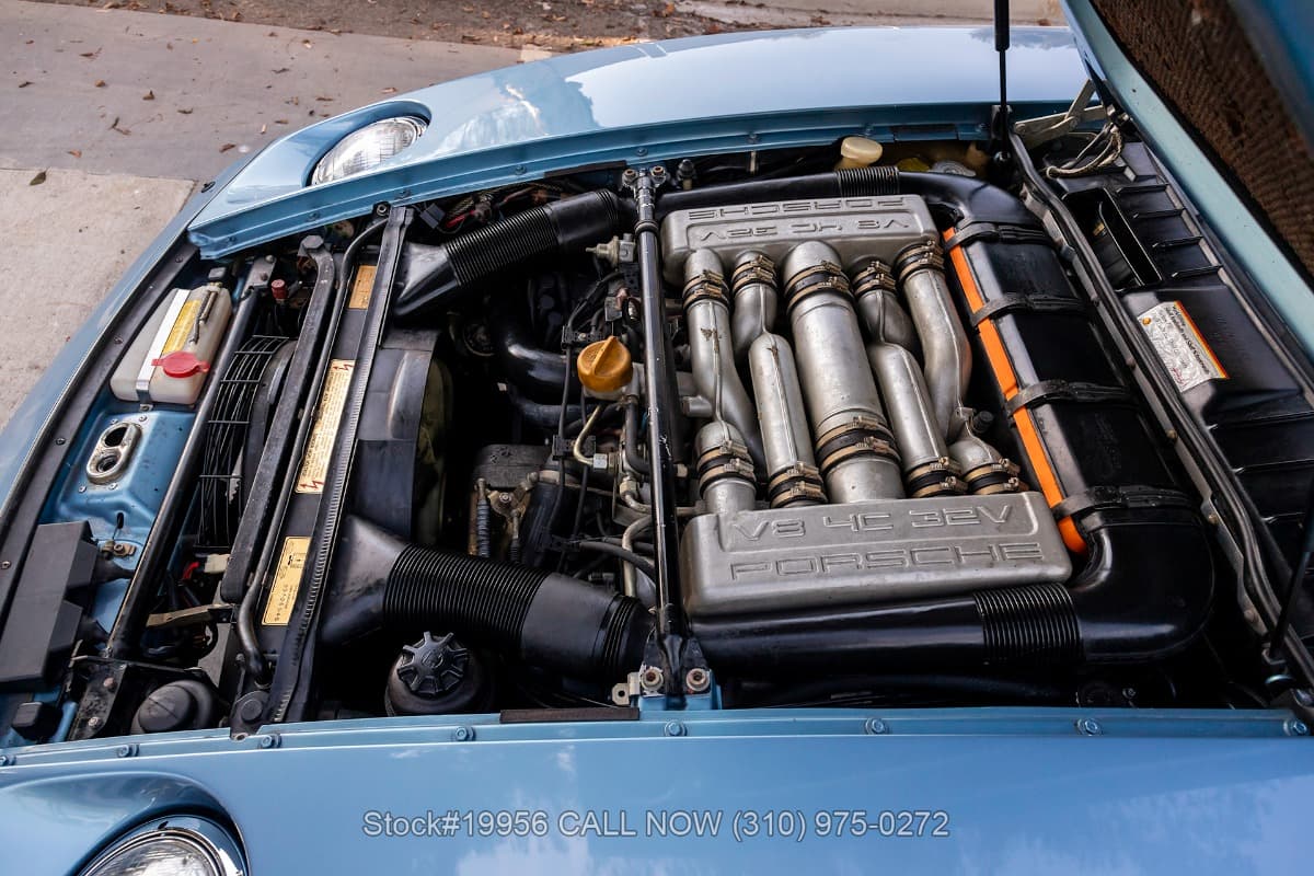 1986 Porsche 928S thumbnail 16