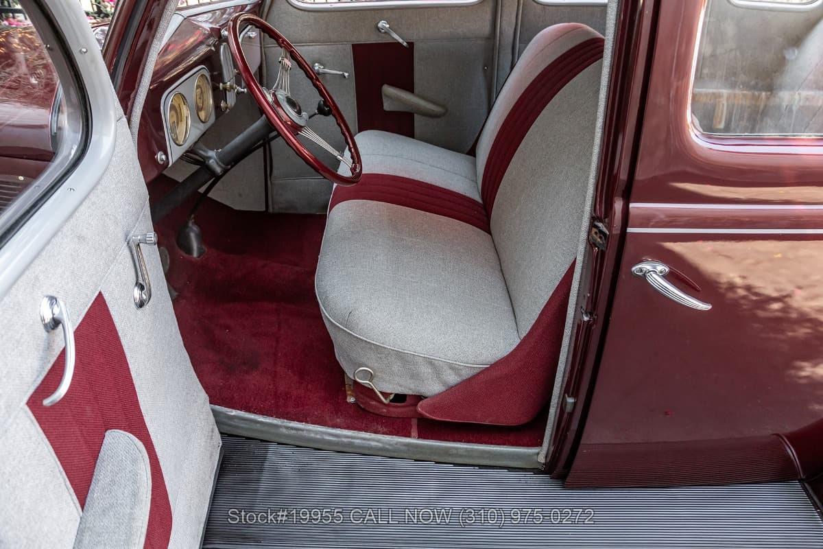 1937 Ford Deluxe Fordor Slant Back Sedan 3-Speed thumbnail 11