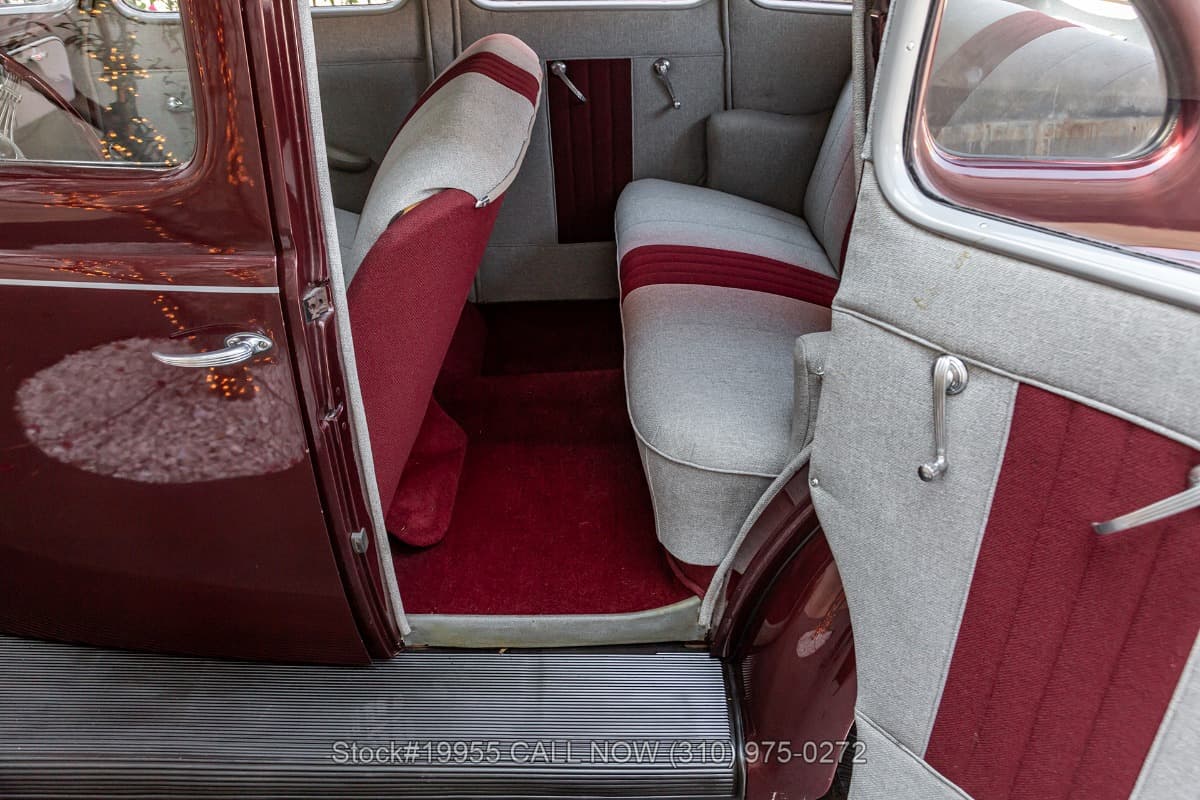 1937 Ford Deluxe Fordor Slant Back Sedan 3-Speed thumbnail 14