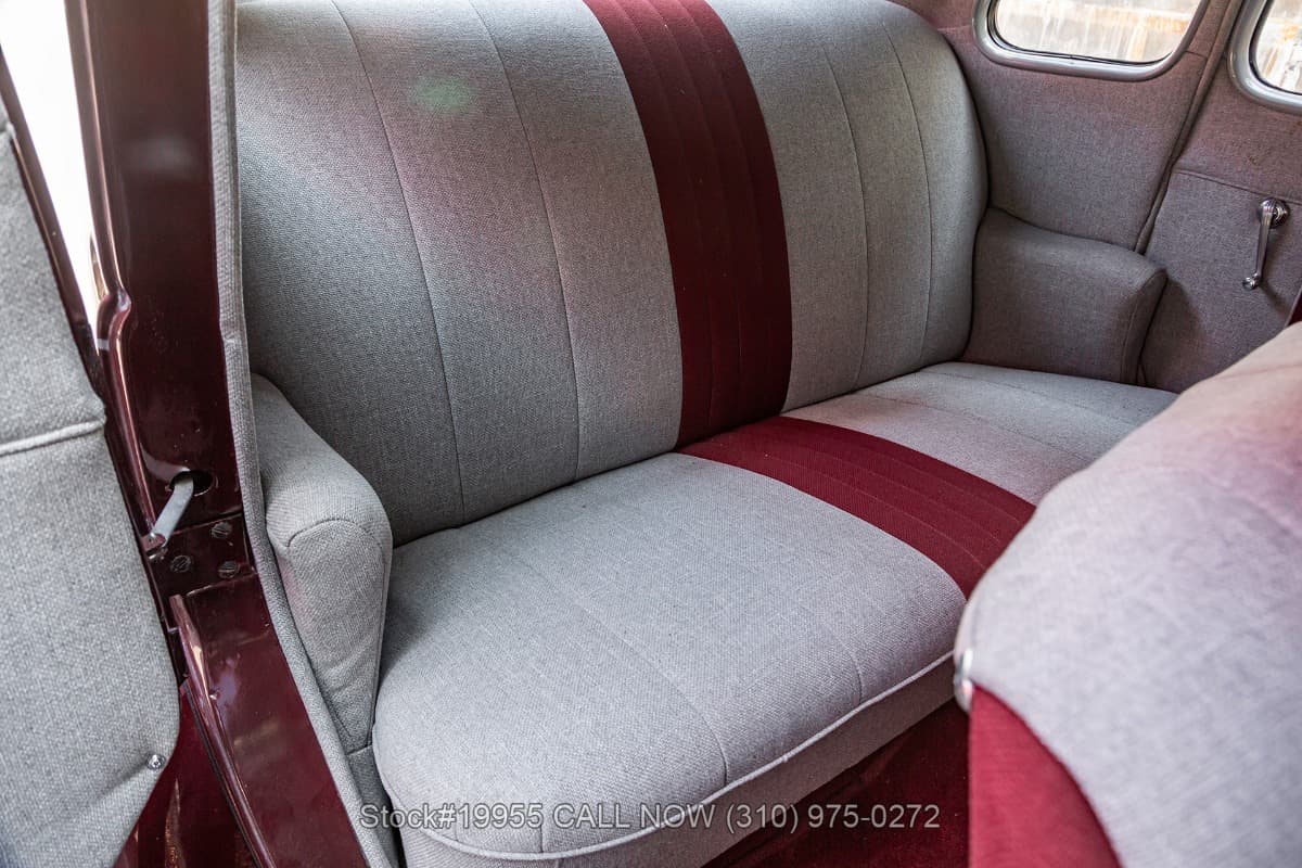 1937 Ford Deluxe Fordor Slant Back Sedan 3-Speed thumbnail 16