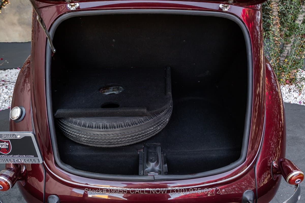 1937 Ford Deluxe Fordor Slant Back Sedan 3-Speed thumbnail 19