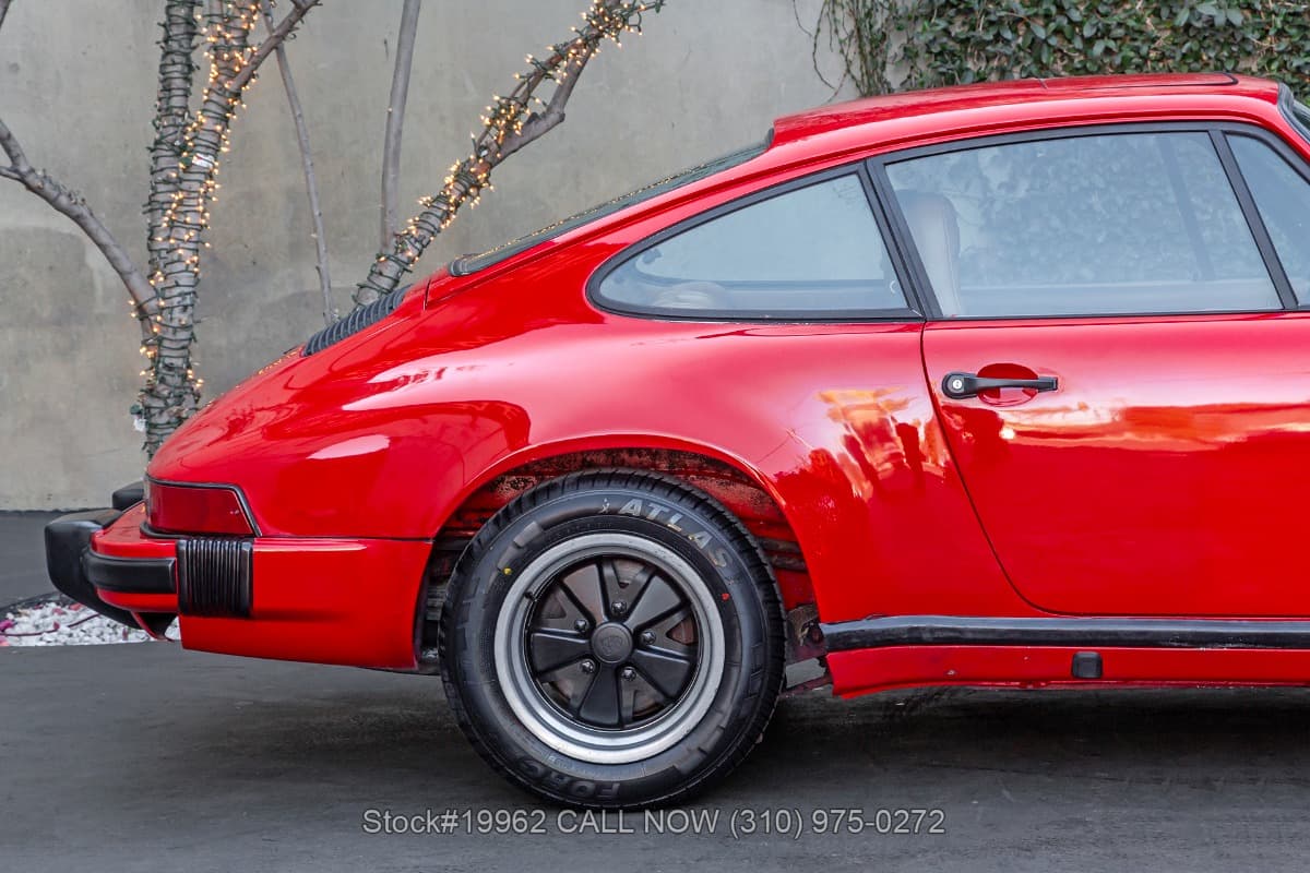 1977 Porsche 911S Coupe thumbnail 9