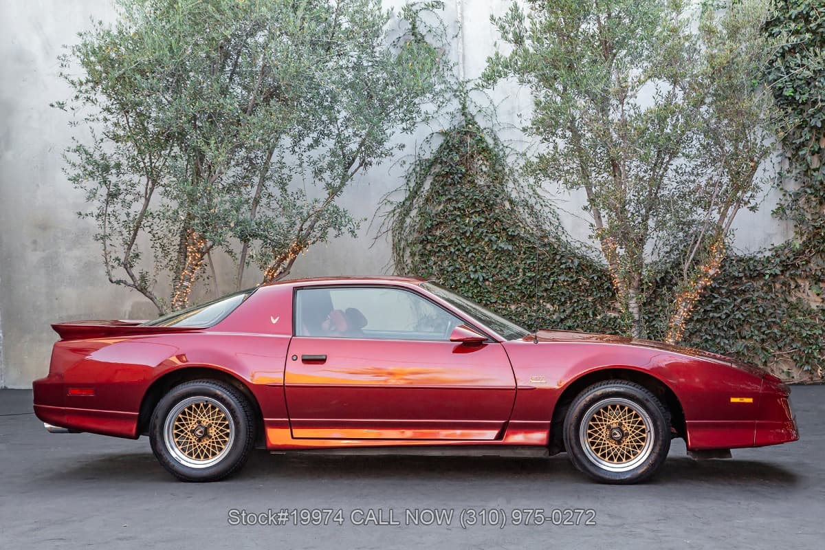 1987 Pontiac Firebird Trans AM GTA thumbnail 4