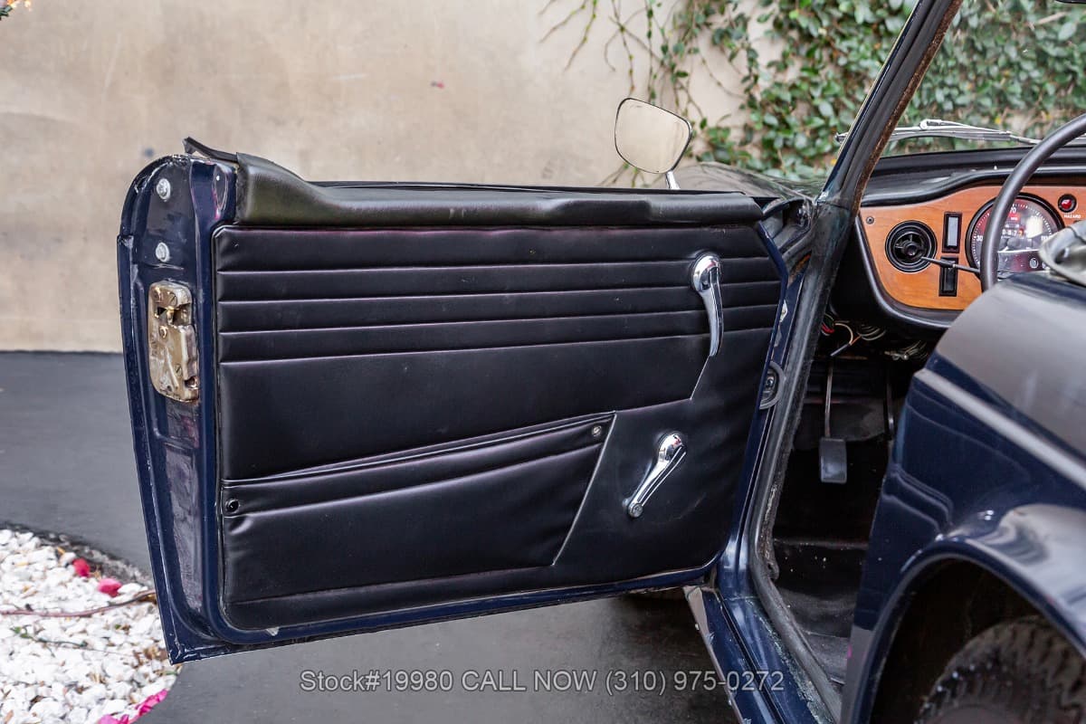 1969 Triumph TR6 thumbnail 13