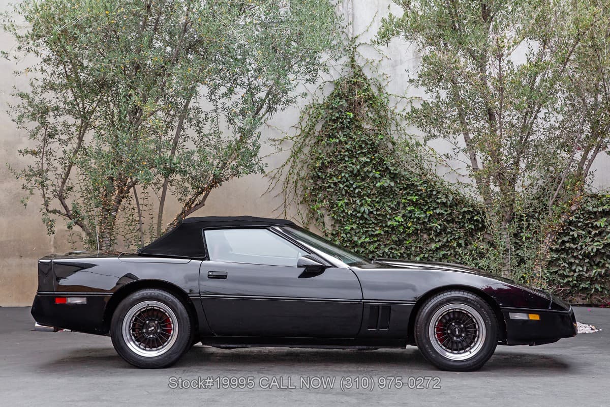 1986 Chevrolet Corvette Convertible 4-Speed thumbnail 8