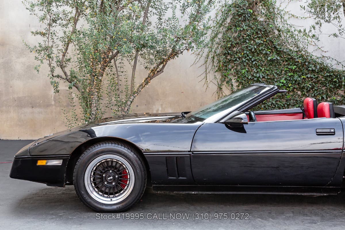 1986 Chevrolet Corvette Convertible 4-Speed thumbnail 14