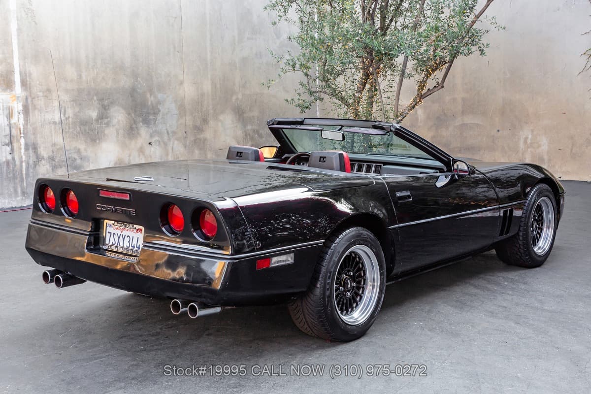 1986 Chevrolet Corvette Convertible 4-Speed thumbnail 4