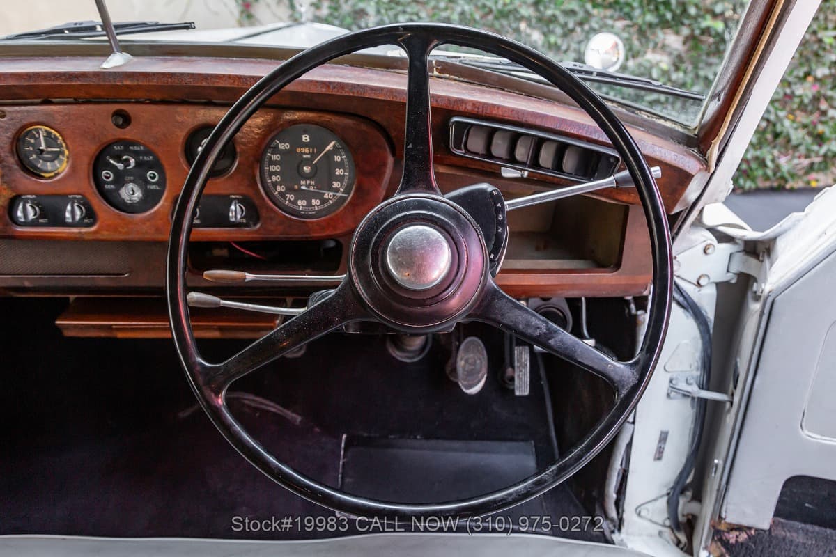 1961 Bentley S2 Saloon Right-Hand-Drive thumbnail 16