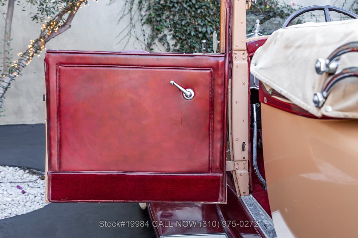 1931 Packard Series 833 Standard Eight Rumble Seat Convertible Coupe thumbnail 13
