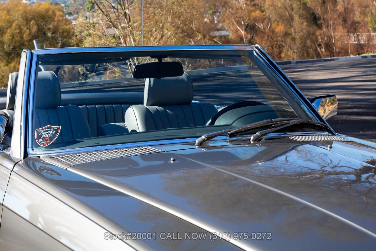 1985 Mercedes 280SL Euro-Spec Roadster thumbnail 10