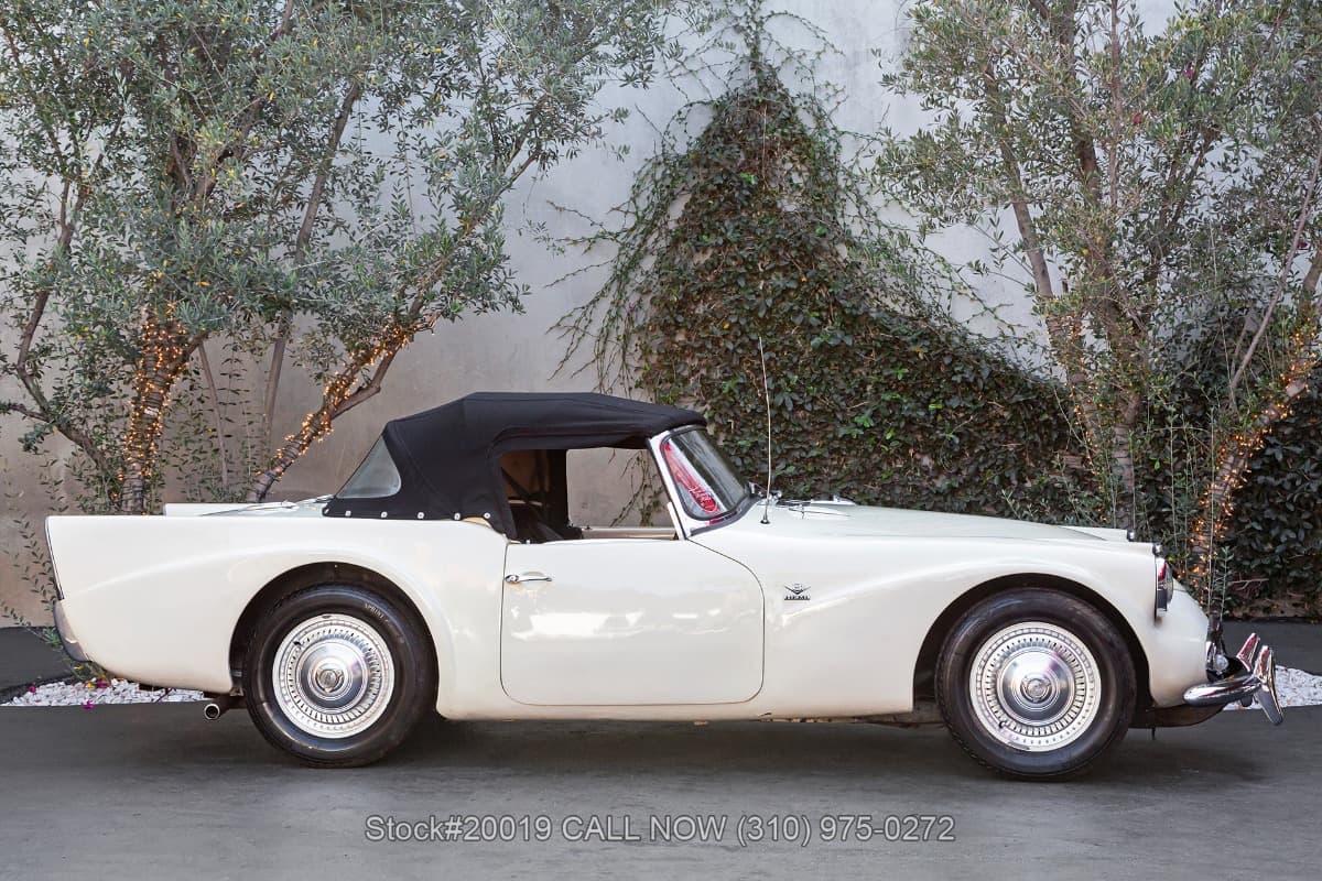 1961 Daimler SP250 Dart Convertible thumbnail 7