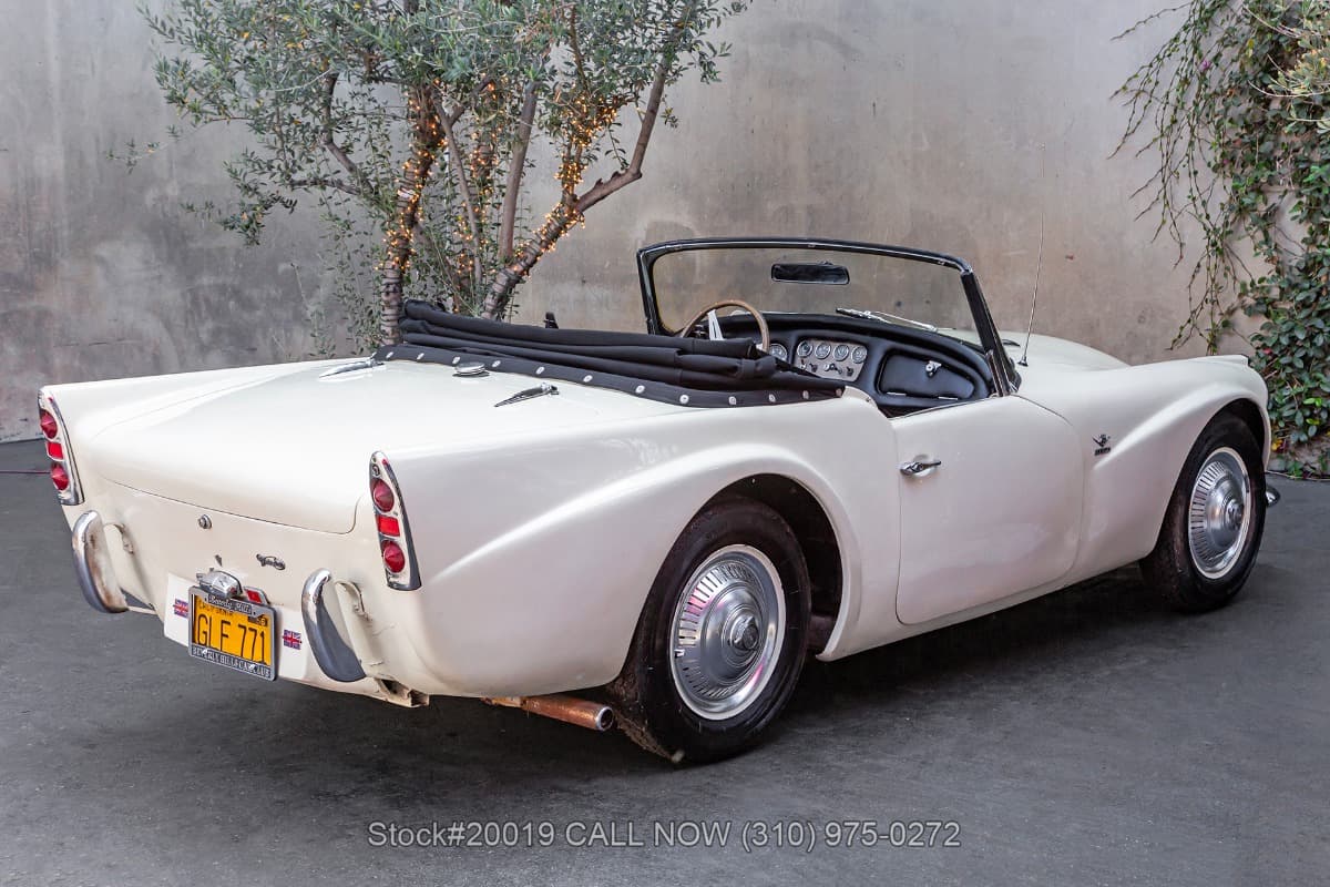 1961 Daimler SP250 Dart Convertible thumbnail 4