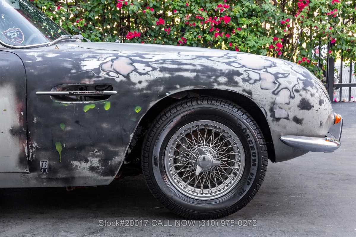 1967 Aston Martin DB6 Vantage Left-Hand-Drive 5-Speed thumbnail 12