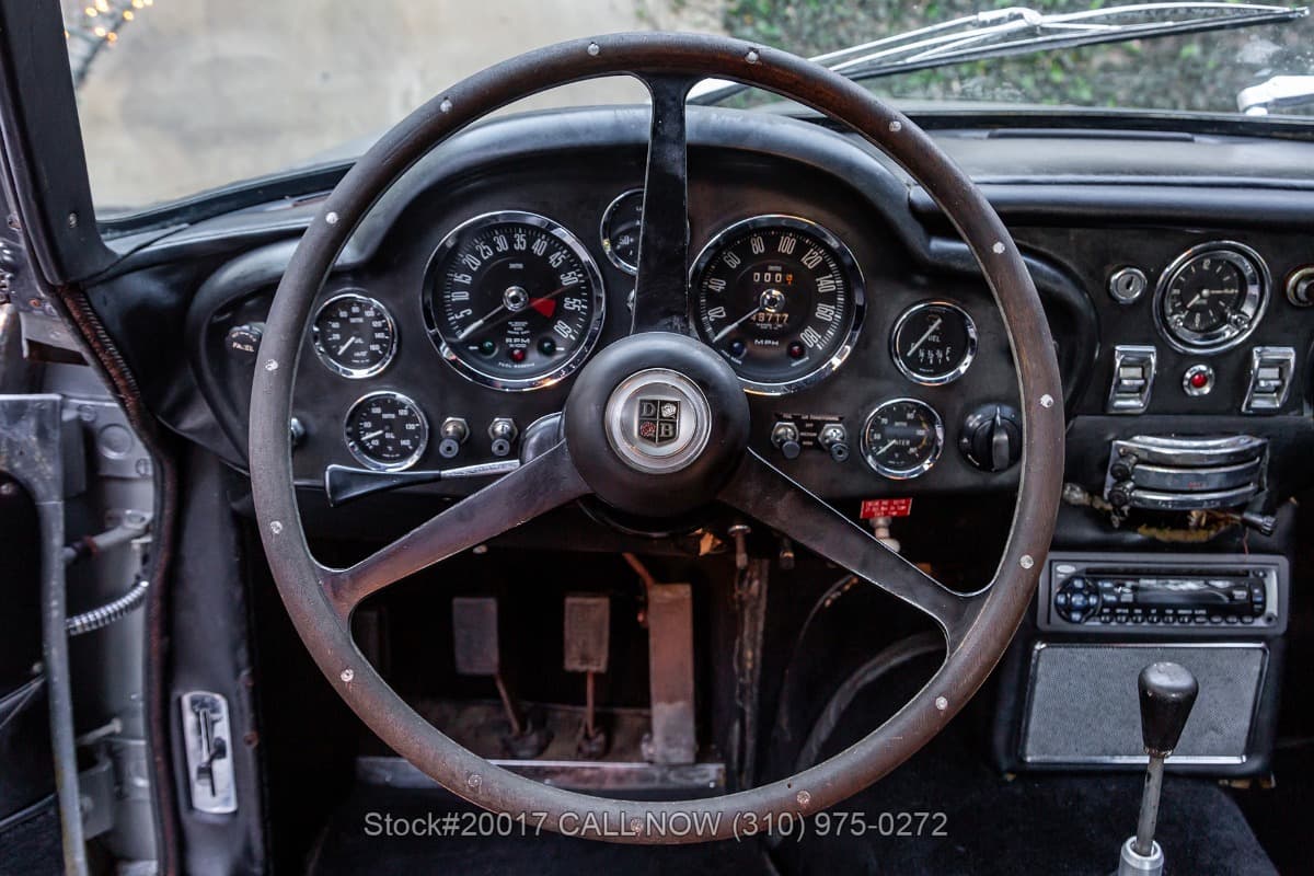 1967 Aston Martin DB6 Vantage Left-Hand-Drive 5-Speed thumbnail 19