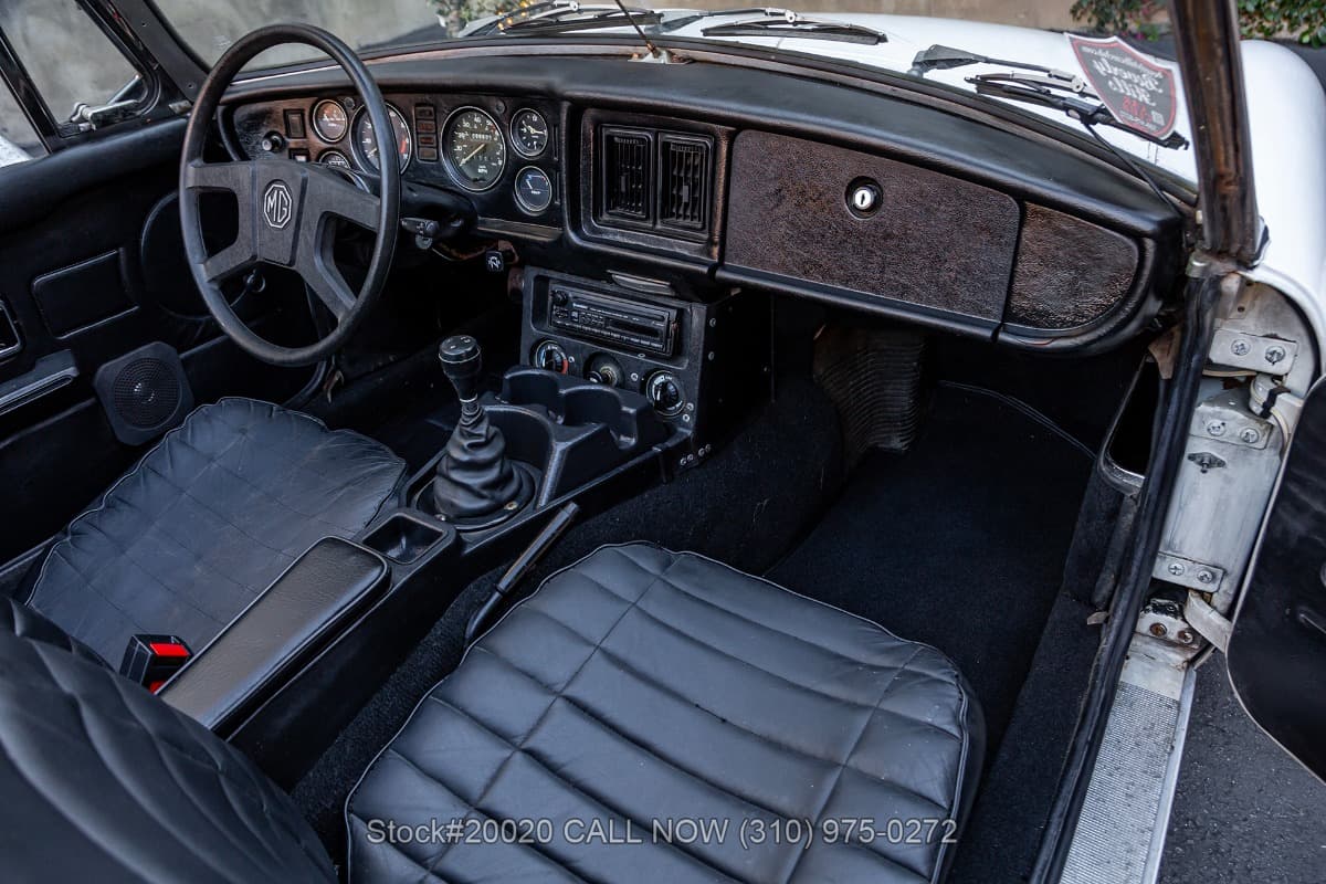 1979 MG MGB Roadster with 2 tops thumbnail 19