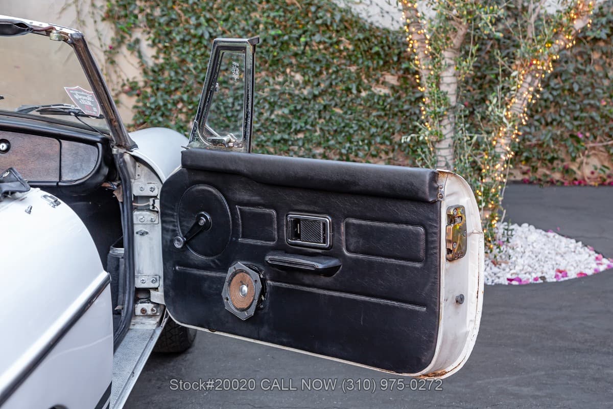 1979 MG MGB Roadster with 2 tops thumbnail 20