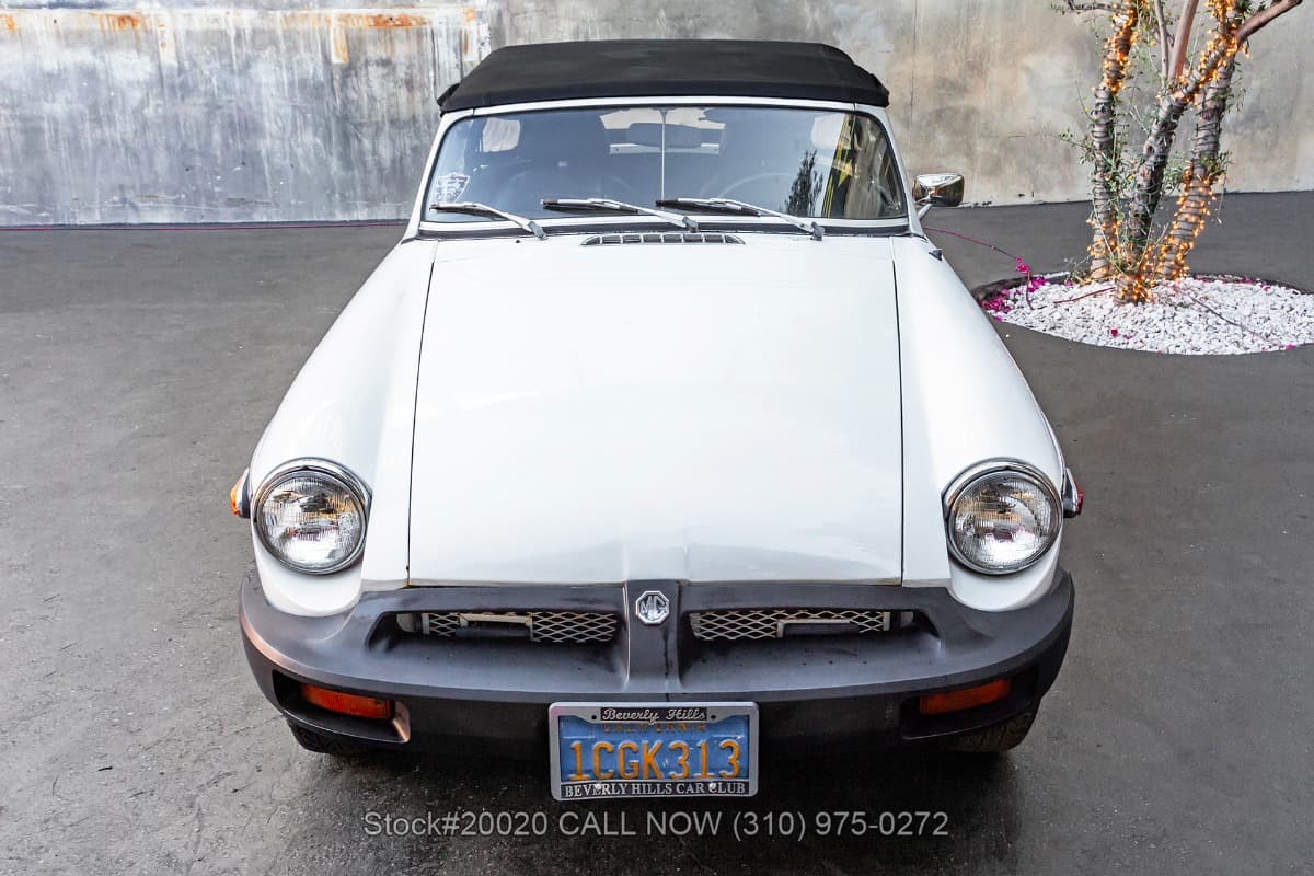 1979 MG MGB Roadster with 2 tops thumbnail 6