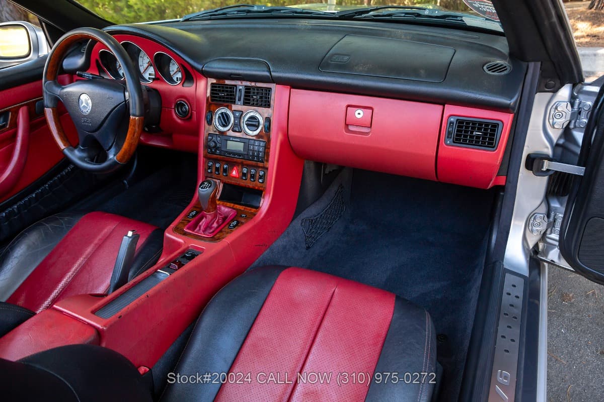 2001 Mercedes SLK320 Convertible 6-Speed thumbnail 16