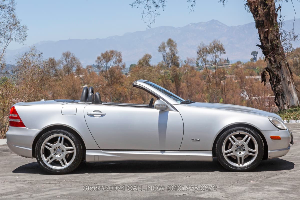2001 Mercedes SLK320 Convertible 6-Speed thumbnail 3