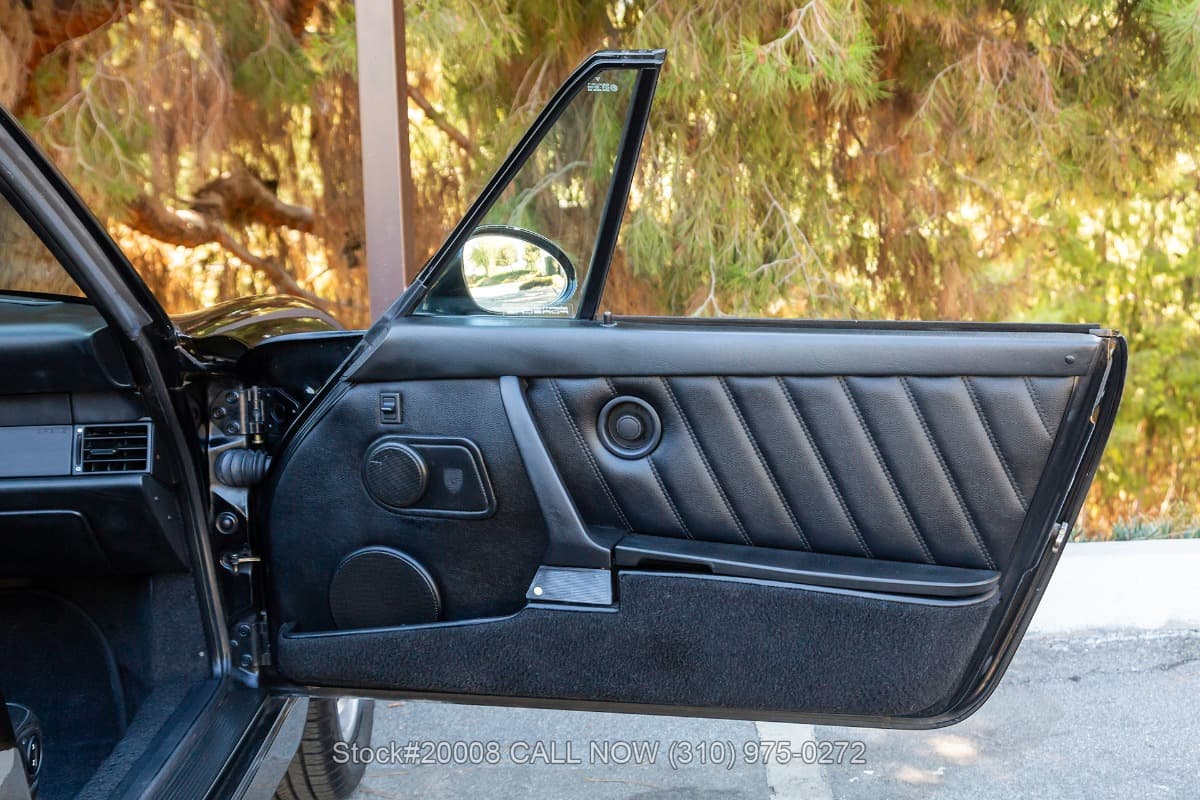 1993 Porsche 964 Carrera 2 Cabriolet thumbnail 19