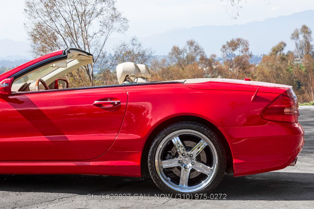 2009 Mercedes SL550 Convertible thumbnail 12
