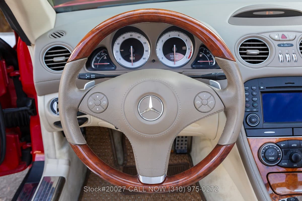 2009 Mercedes SL550 Convertible thumbnail 15