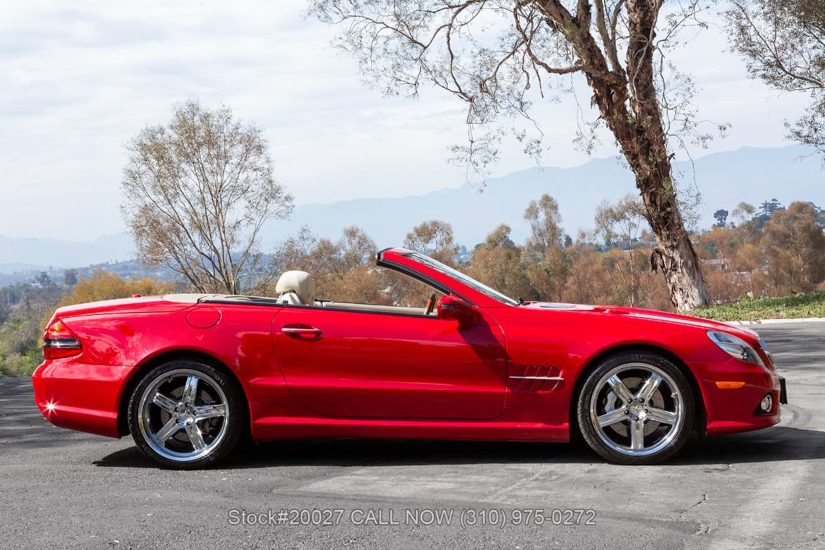 2009 Mercedes SL550 Convertible thumbnail 3