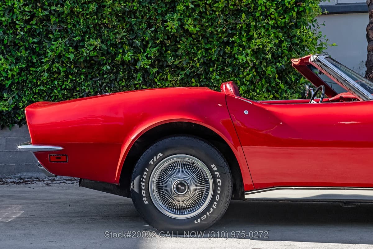 1973 Chevrolet Corvette Convertible thumbnail 12