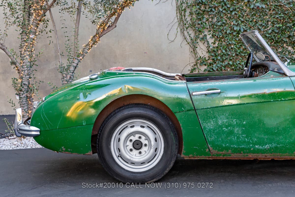 1959 Austin-Healey 100-6 Convertible Sports Car thumbnail 14
