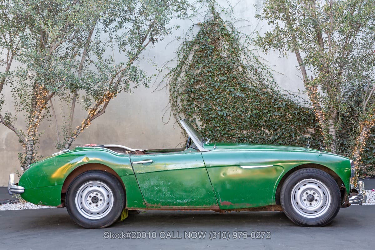 1959 Austin-Healey 100-6 Convertible Sports Car thumbnail 4